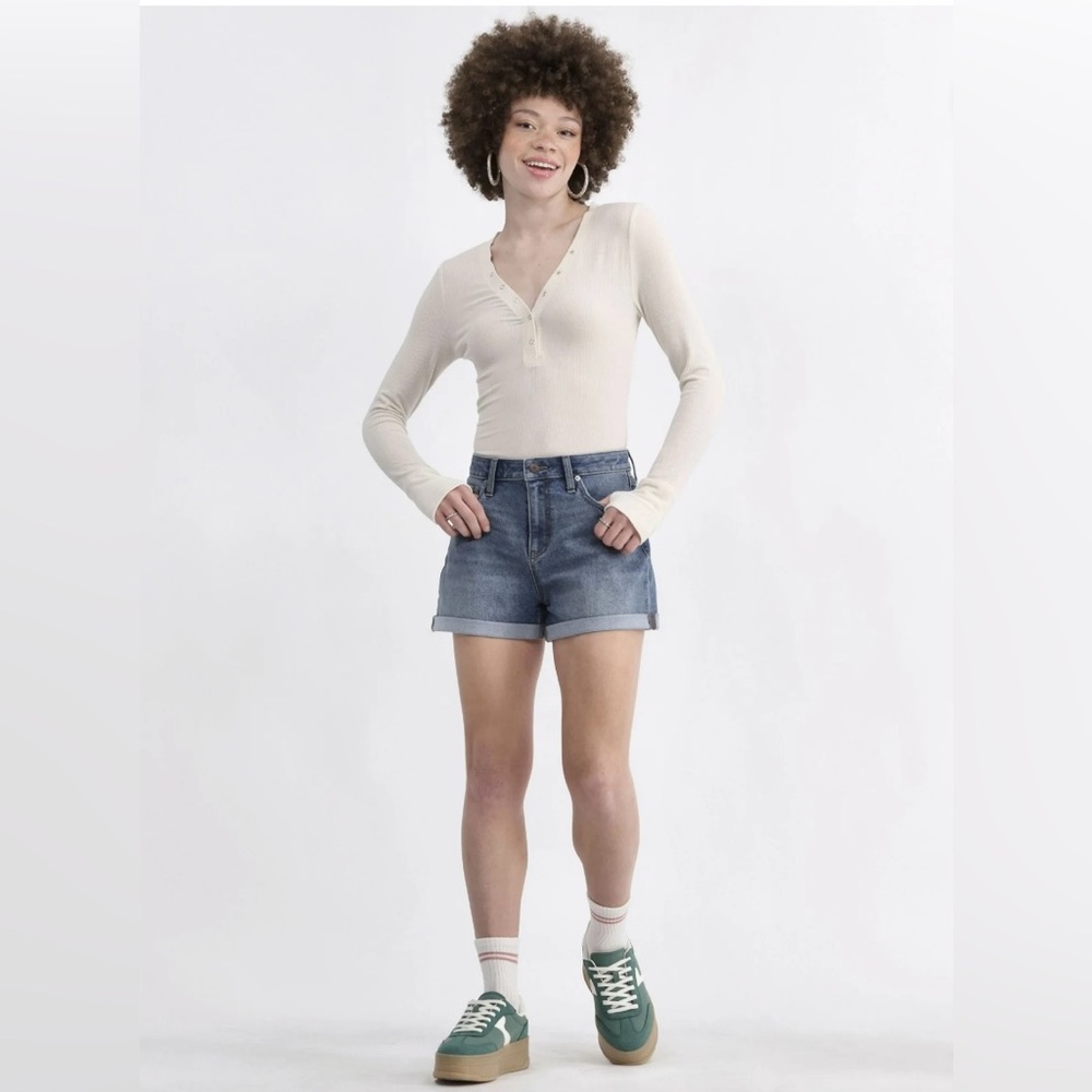 💕5/$15 No boundaries High Waist Denim Shorts, NEW